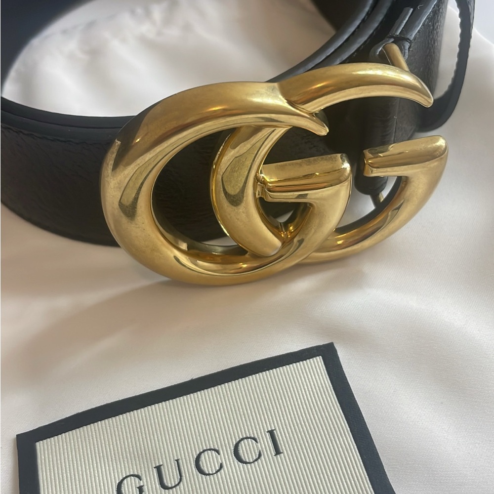 Gucci Black Leather Belt with Gold GG Buckle